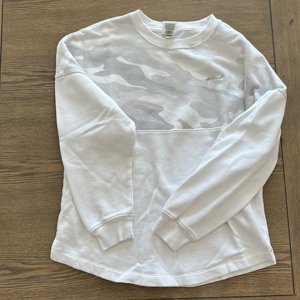 VS PINK white crew neck sweatshirt 🤍